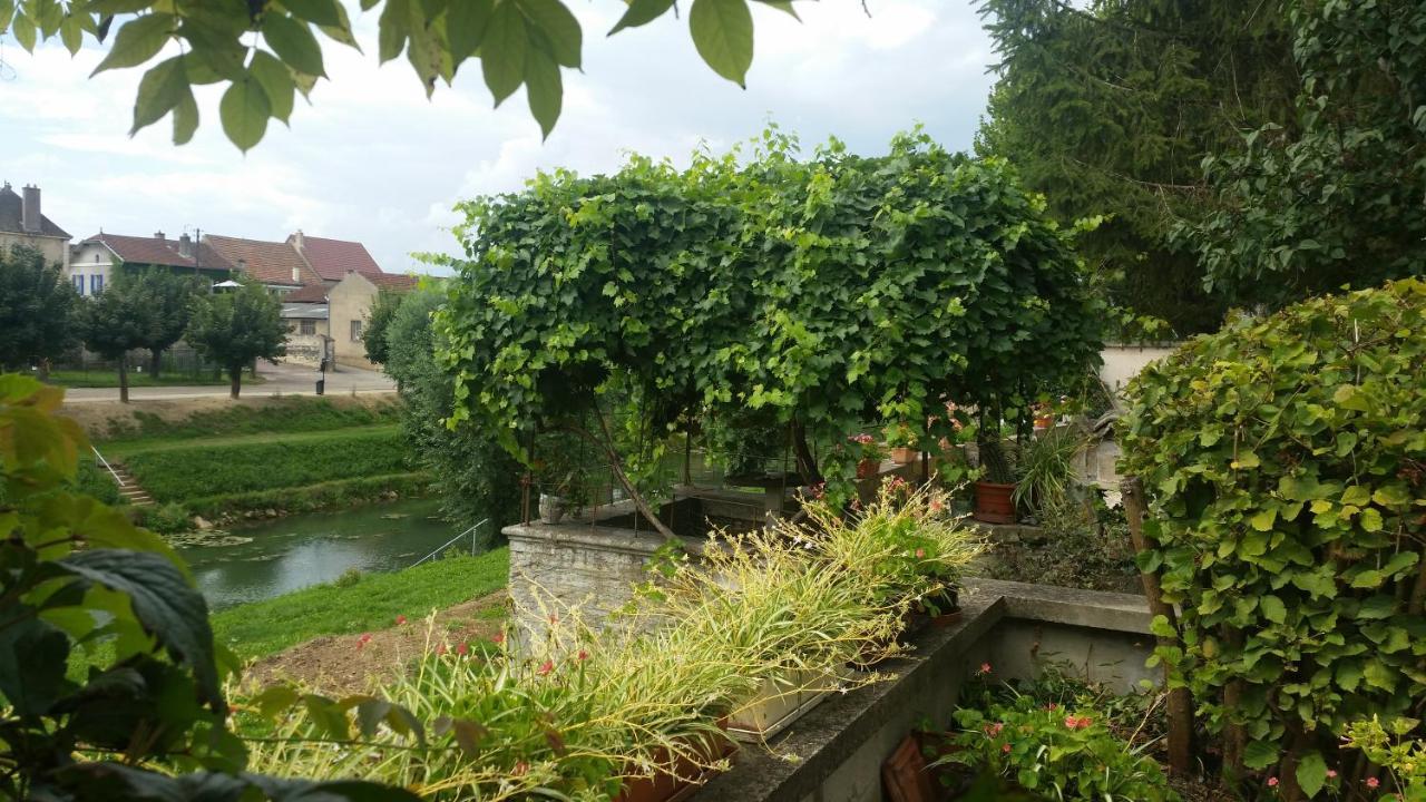 Doubs Sejour - Maison De Vacances Verdun-sur-le-Doubs エクステリア 写真
